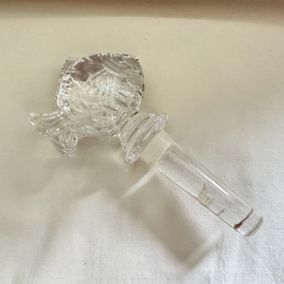 Mikasa Crystal Fish Top Bottle Stopper - Picture 3 of 6